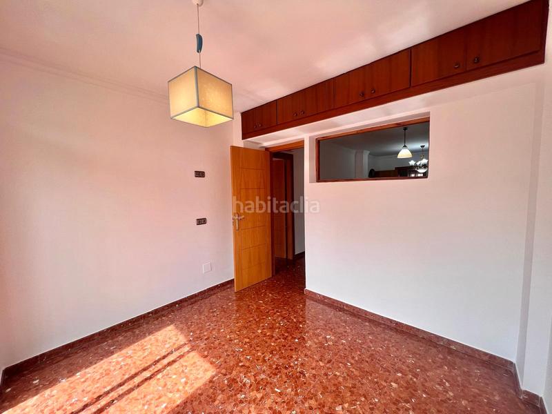 Foto 0d057607-489b-4d1b-81f8-75edbbea09a4. Piso en calle almedina 38 piso en venta con 3 dormitorios y garaje en Torrox
