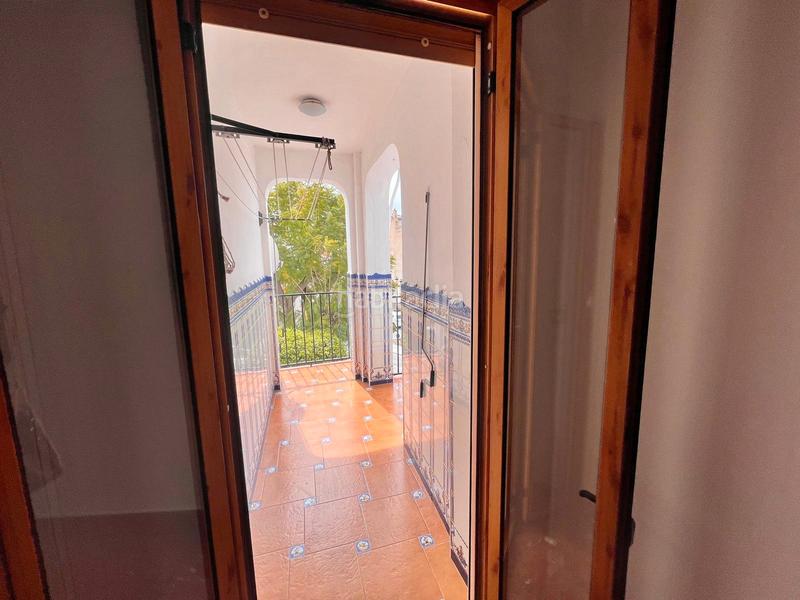 Foto 87665e8f-71e7-4d69-b386-71be63899eb7. Piso en calle almedina 38 piso en venta con 3 dormitorios y garaje en Torrox