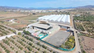 Propriété à Calle doctor fleming 44. Centro hípico en venta torre del mar