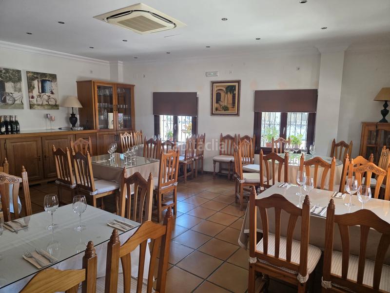 Foto 90bc734b-e955-49b5-a672-185072ce6964. Location local commercial dans plaza la marina 18t dans Nerja