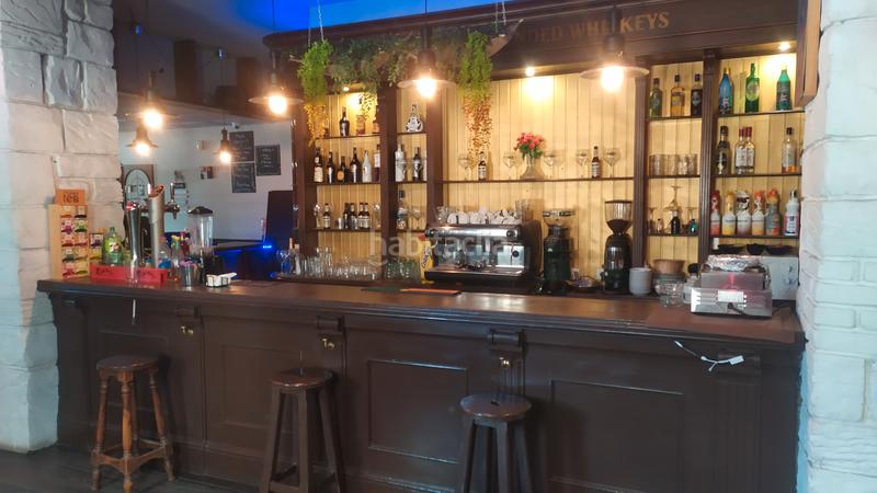 Foto fb0b2bec-c6cb-425d-a0ab-6c2fa1378b54. Alquiler local comercial en paseo larios 20 bar-cafeteria de alquiler en Torre del Mar
