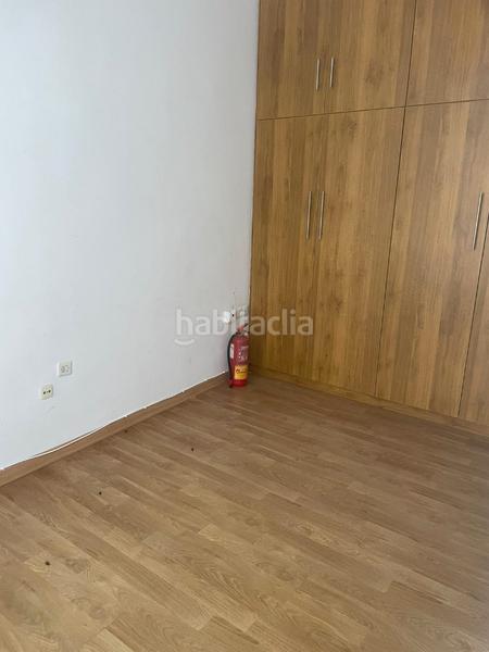 Foto 15985af8-86c5-4410-9fea-e1f4e68c85bd. Local comercial en calle bronce 37 local en venta con 135 m2 en Nerja