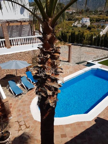 Foto 04095867-3dcf-4a0b-9113-a995aa7aadf6. Miete chalet in calle copérnico 2 in Avda Pescia - Ctra de Frigiliana Nerja
