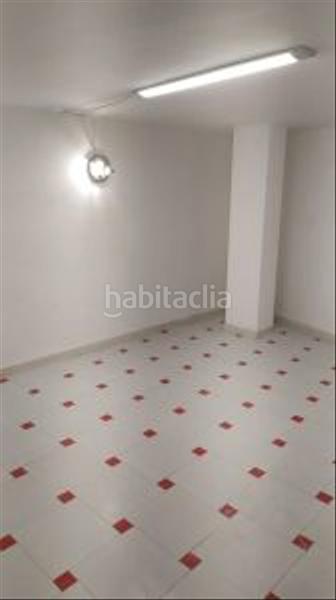 Foto a431a665-a2e2-438b-a7e0-f7a9589459a7. Lloguer local comercial a calle castilla pérez 26 a Nerja