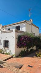 Casa adosada  Calle sierra almijara 1. Adosado en venta nerja con 3 dormitorios y piscina