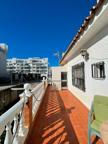 Foto f9cb7a95-c25f-49c1-bbeb-095d41158991. Chalet in calle almería 13 in Urbanización Santa Rosa Torrox