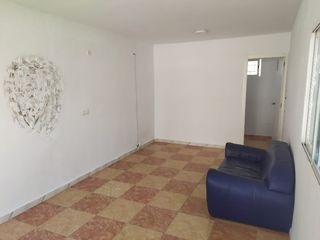 Lloguer Local Comercial a Avenida esperanto 138. Local de alquiler en torrox costa esquina