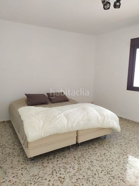 Foto 541030db-6980-4865-9a6c-6f3ce6af73c5. Casa amb calefacció a Centro Nerja
