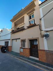 Casa  N/a. Casa de pueblo en venta nerja con 3 dormitorios y garaje reforma