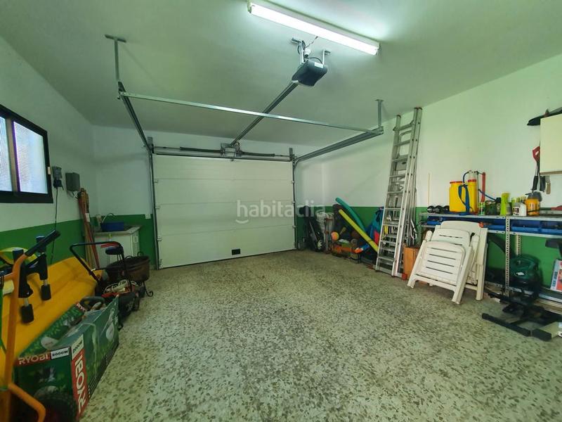 Foto 0cd29d4a-2637-4f18-b467-77dd1634bd48. Chalet  en venta costa con 4 dormitorios 2 linea de playa en Torrox