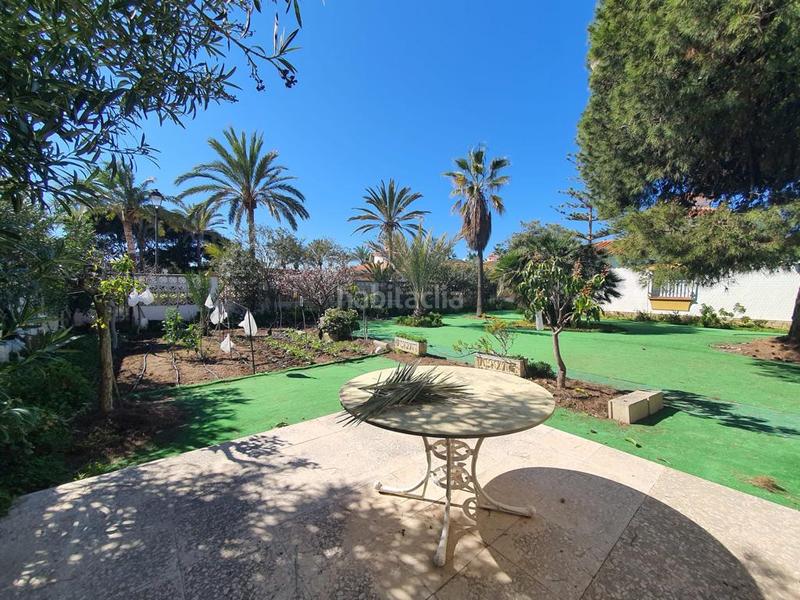 Foto 45696a9c-6f26-4f5c-8294-1f5d55a6f8d4. Chalet  en venta costa con 4 dormitorios 2 linea de playa en Torrox