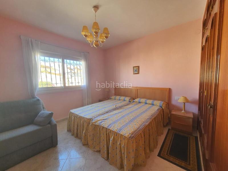 Foto 4ec23e29-729f-48d9-8e7c-df5842a86fa6. Chalet  en venta costa con 4 dormitorios 2 linea de playa en Torrox