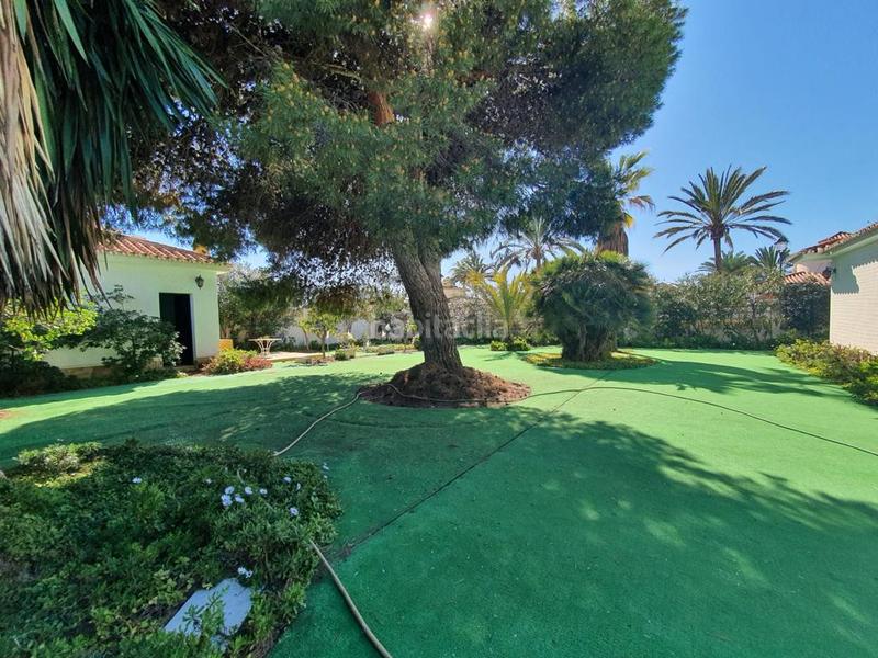 Foto 7535de54-a88c-47f2-bb6d-69b8f673a9c7. Chalet  en venta costa con 4 dormitorios 2 linea de playa en Torrox