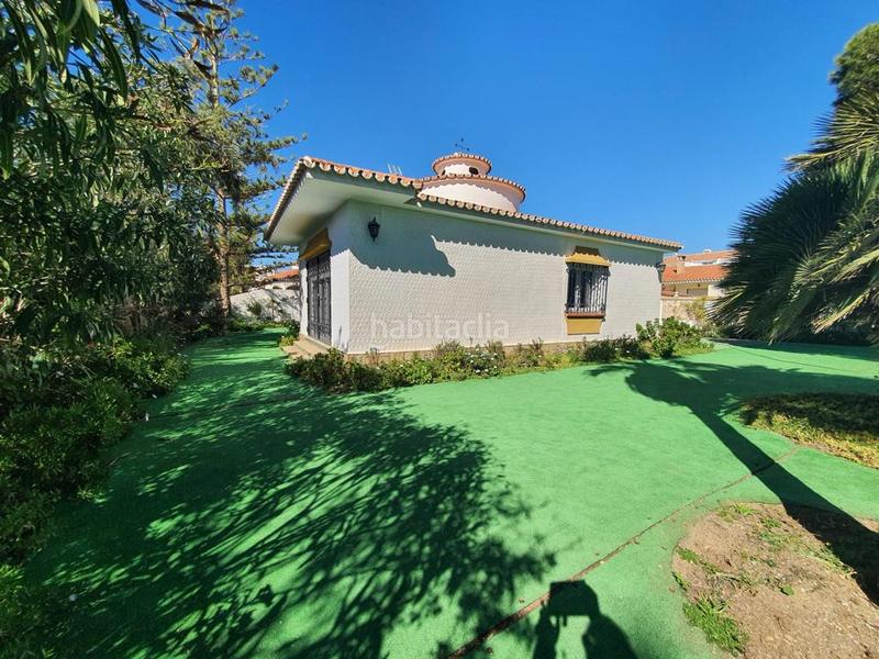 Foto 7a24bc3a-63b5-4512-bb5d-7b94189e3502. Chalet  en venta costa con 4 dormitorios 2 linea de playa en Torrox