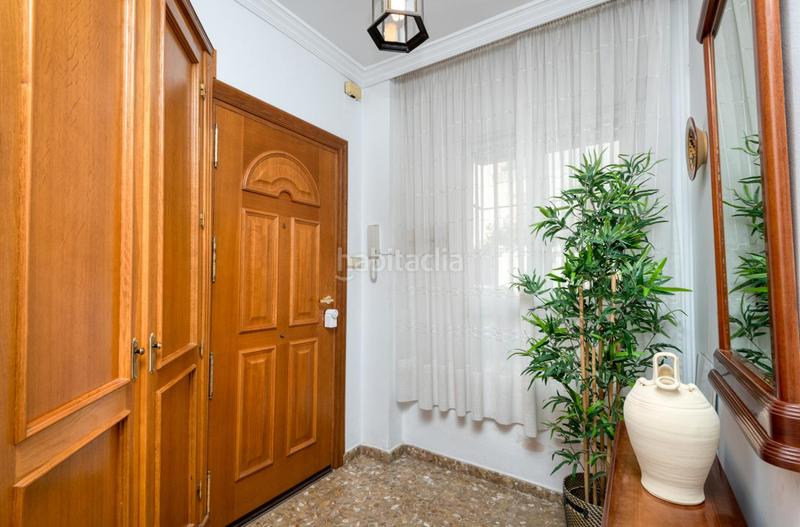 Foto 12a261a0-9c35-4d2a-8561-6a2dc5aa2edb. Casa a schiera con camino riscaldamento parcheggio piscina in Nerja