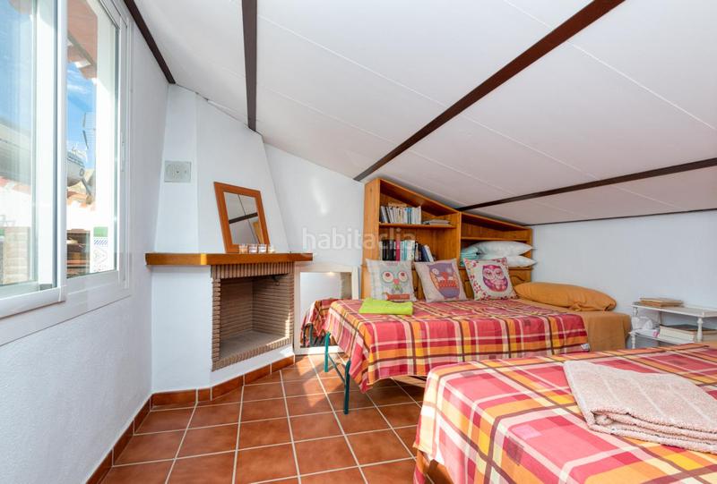 Foto 29f85d79-c8da-4a72-8e2e-f9c63bc751f2. Casa a schiera con camino riscaldamento parcheggio piscina in Nerja