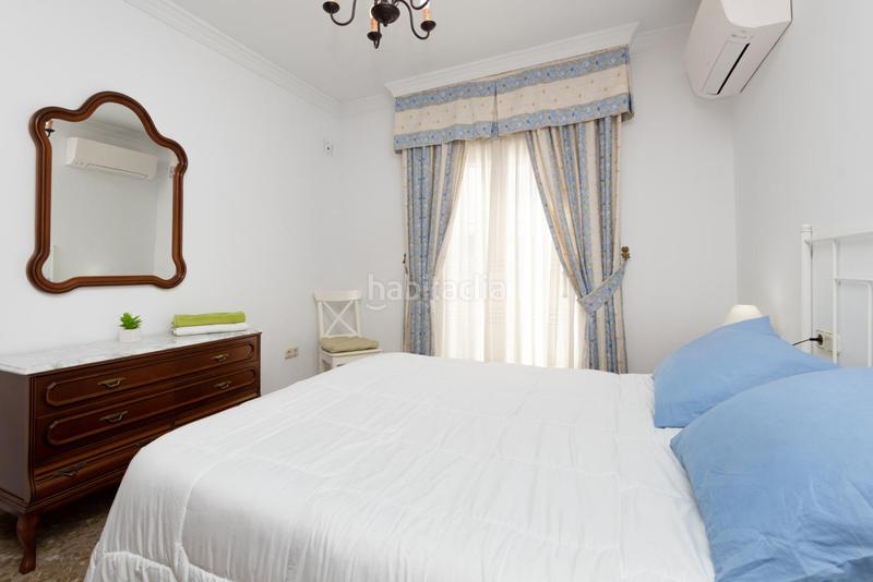 Foto 3efb5b06-649b-461e-884d-11905cb1e11f. Casa a schiera con camino riscaldamento parcheggio piscina in Nerja