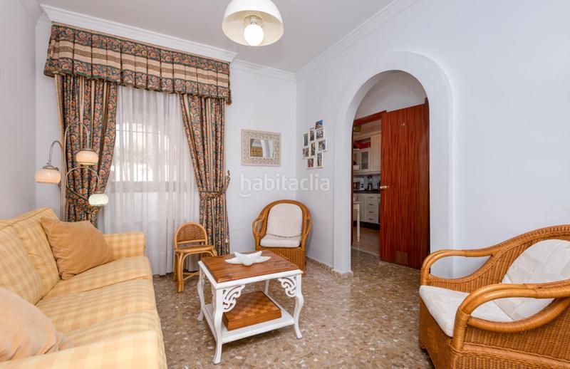 Foto 76f42048-7c08-4c3c-b940-02d1bed92b4e. Casa a schiera con camino riscaldamento parcheggio piscina in Nerja