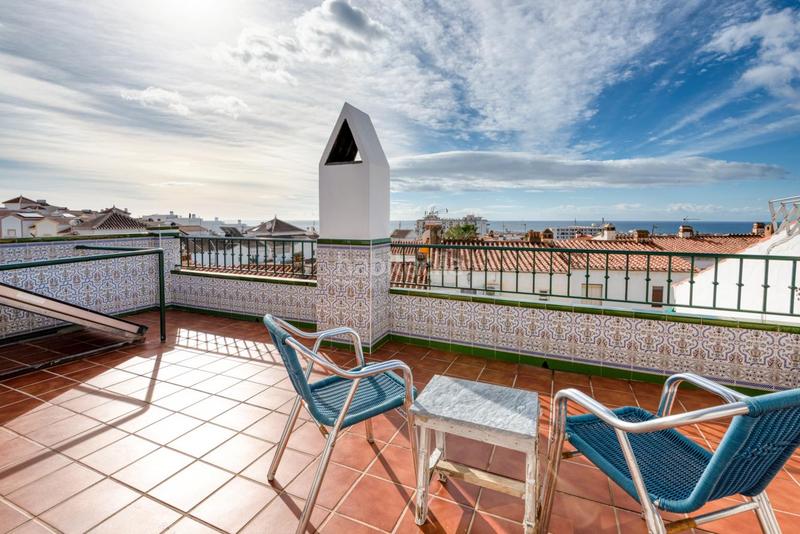 Foto 862ae345-3b07-47e2-a5ae-3938aae5c858. Casa a schiera con camino riscaldamento parcheggio piscina in Nerja