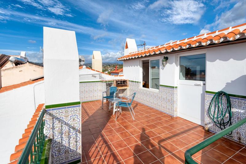 Foto a5b3d450-7351-4b10-a3bb-af82af79c7e4. Casa a schiera con camino riscaldamento parcheggio piscina in Nerja