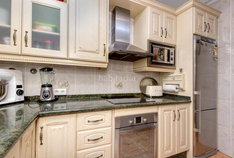 Foto c4ff0062-9c34-4997-97ff-8c7b6f584303. Casa a schiera con camino riscaldamento parcheggio piscina in Nerja