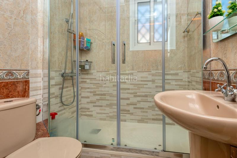 Foto f1c1ffc1-45a2-491b-a9dd-9d9605a7b7fd. Casa a schiera con camino riscaldamento parcheggio piscina in Nerja