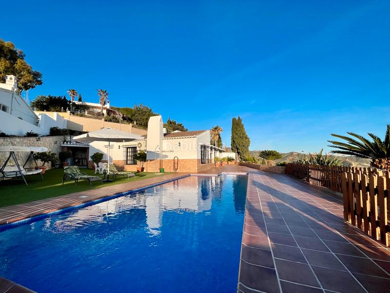 Foto 0bd1b61c-ba40-48f6-a916-5e35088373fd. Chalet con camino riscaldamento parcheggio piscina in Algarrobo