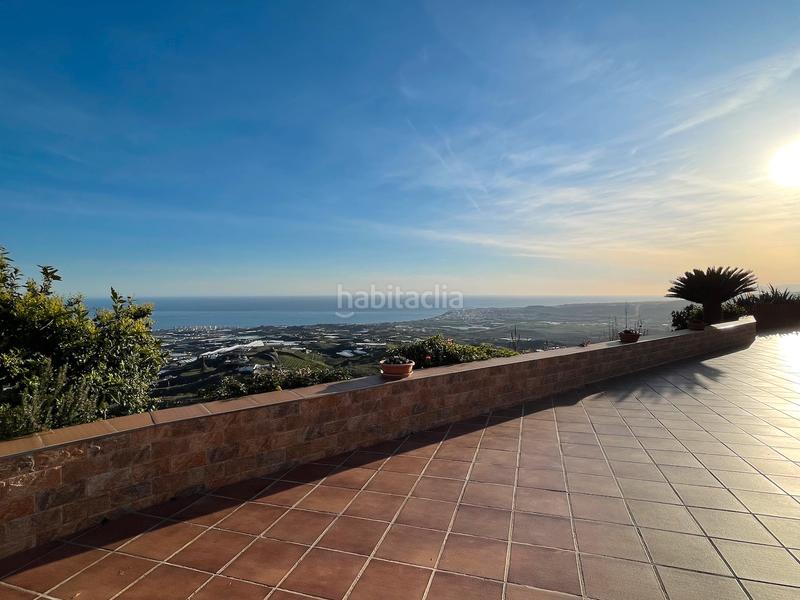 Foto 44165a5c-b7fc-4eb8-b40d-504d406f11f5. Chalet con camino riscaldamento parcheggio piscina in Algarrobo