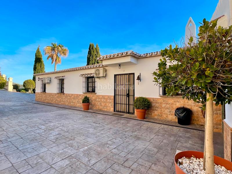 Foto 72f6f5b6-4d43-479f-85da-95230e27d2b1. Chalet con camino riscaldamento parcheggio piscina in Algarrobo