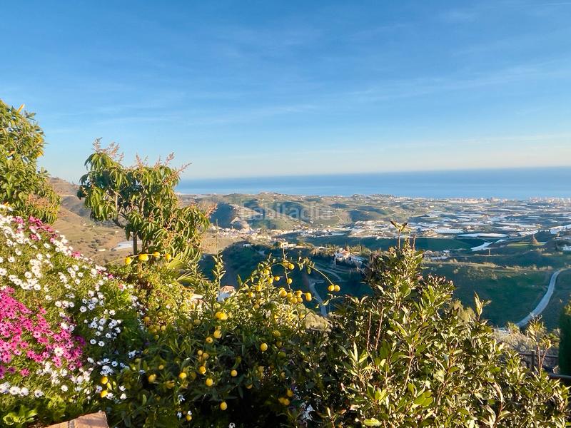 Foto a730a0cc-3c1d-4a06-8b93-a7553cb03cb9. Chalet con camino riscaldamento parcheggio piscina in Algarrobo