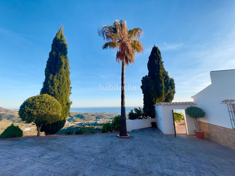 Foto aa49009a-7a48-4105-912d-050e41fa74f8. Chalet con camino riscaldamento parcheggio piscina in Algarrobo