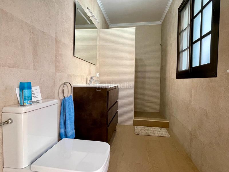 Foto bf7473ee-de18-486d-a8f4-1a5d0b28b442. Chalet con camino riscaldamento parcheggio piscina in Algarrobo