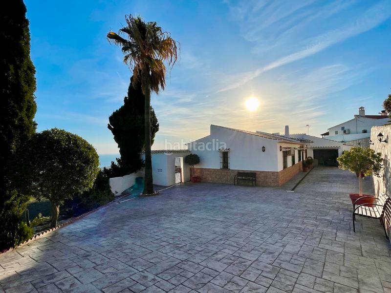 Foto ddbc2e71-0da2-4b24-af09-7cc1416bb5c7. Chalet con camino riscaldamento parcheggio piscina in Algarrobo