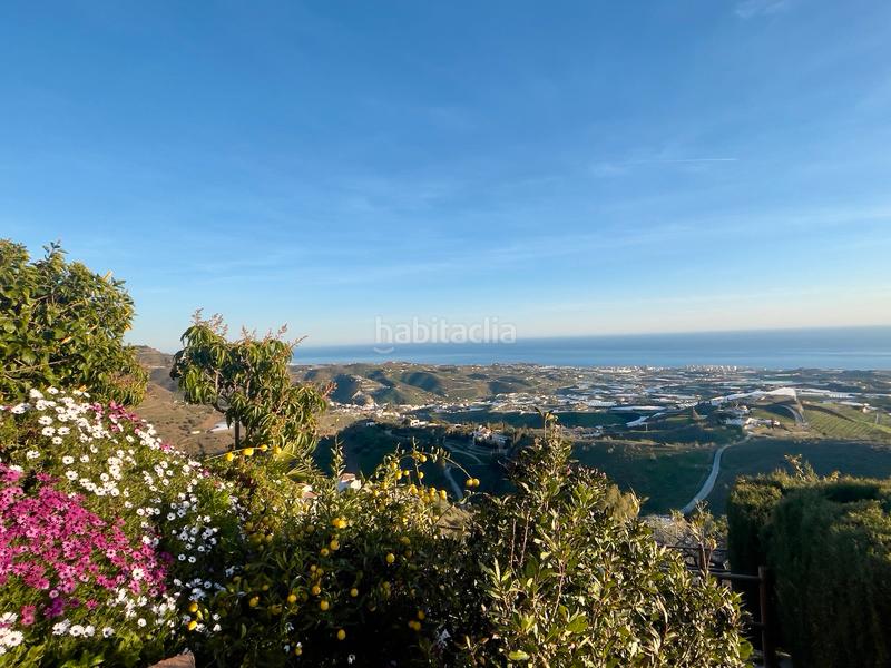 Foto fe141dac-b38f-4a5d-bae0-d5f43b2136fb. Chalet con camino riscaldamento parcheggio piscina in Algarrobo