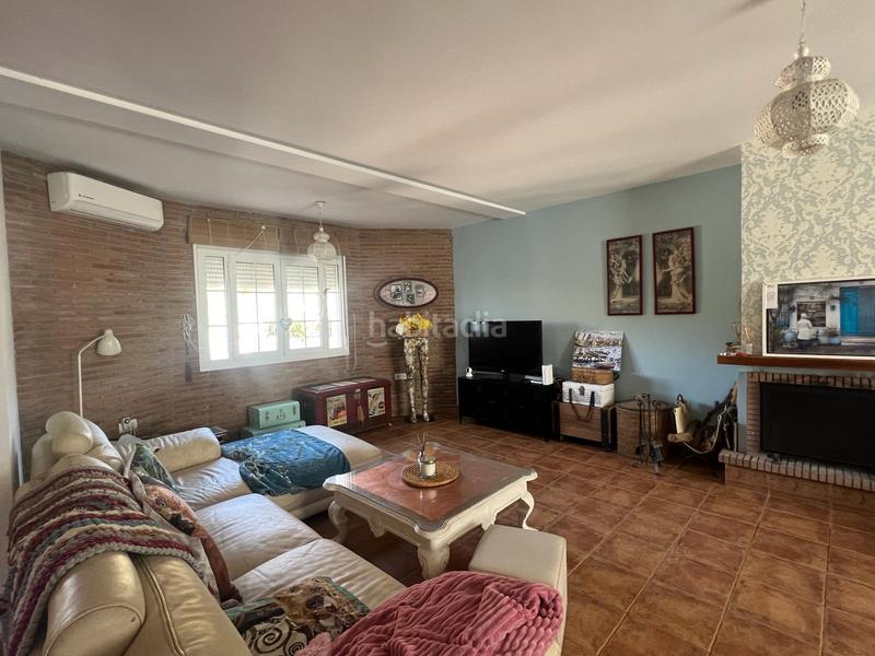 Foto 6e8e7825-0634-479a-a15b-3316f182379f. Maison jumelée avec cheminée chauffage piscine dans Nerja