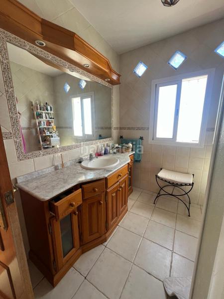 Foto c5ac3bbe-a0bc-43cd-acbf-08bb6cdd6b8b. Maison jumelée avec cheminée chauffage piscine dans Nerja