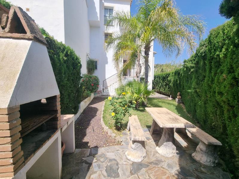 Foto 1dc03f2e-6336-4369-b51b-aa54e5454e7a. Duplex con camino riscaldamento piscina in Chaparil - Torrecilla - Punta Lara Nerja