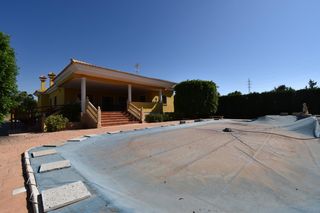 Maison  Partida altabix polígono 2. Chalet independiente con nave y piscina altabix