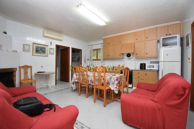 Foto 9062676a-5184-49f3-a617-1f607fad70b6. Casa amb piscina a Jubalcoi Elche / Elx