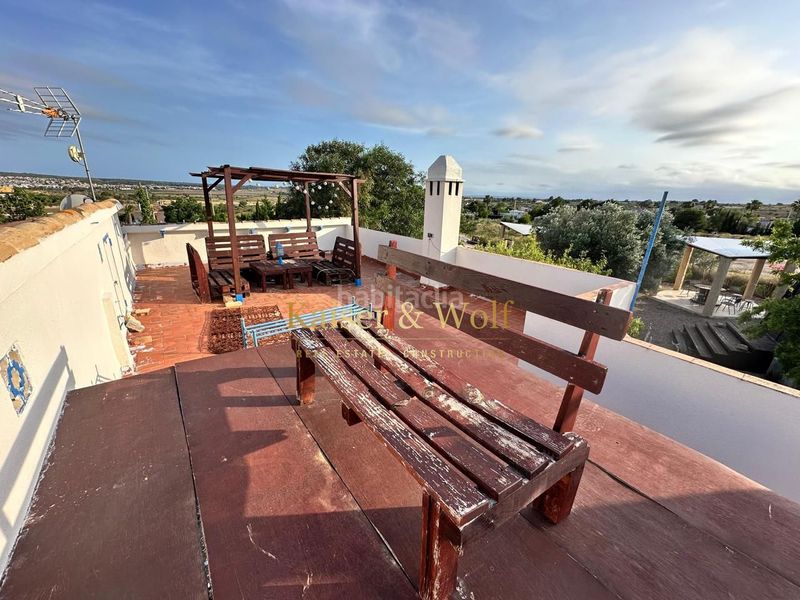 Foto 3d738704-fa8d-4d54-b0df-e6ab1ca1393d. Casa amb piscina a Los Arenales del Sol Elche / Elx
