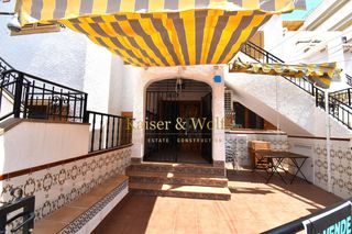 Planta baixa  Calle mare de déu del carmen. Piso con terraza y piscina comunitaria en santa pola