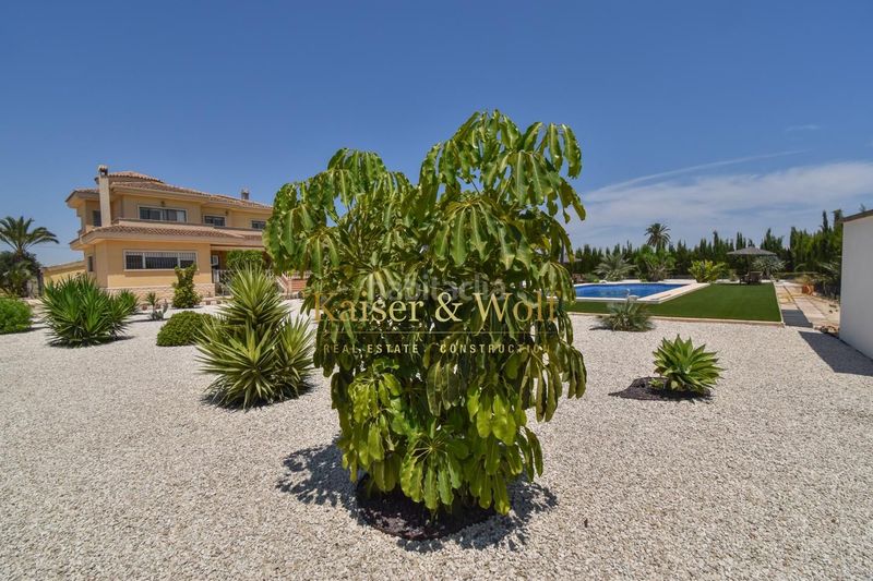 Foto 09a175ba-d81e-4384-b716-9a97a9a28efd. Casa amb calefacció piscina a Las Bayas Elche / Elx