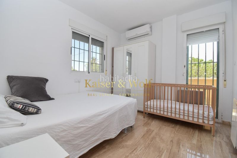 Foto 57c9a441-a2b0-4ac9-8e29-4938df34ee96. Casa amb calefacció piscina a Las Bayas Elche / Elx