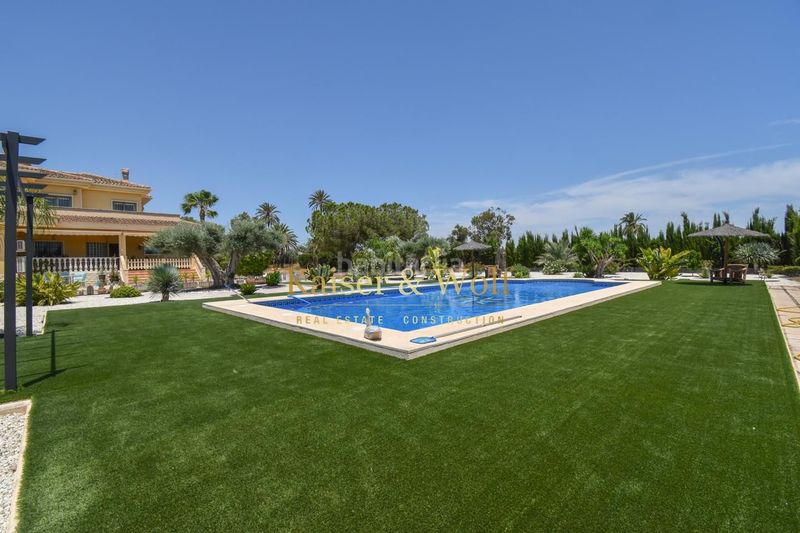 Foto 98e09486-2d75-45df-926b-155ab027188e. Casa amb calefacció piscina a Las Bayas Elche / Elx