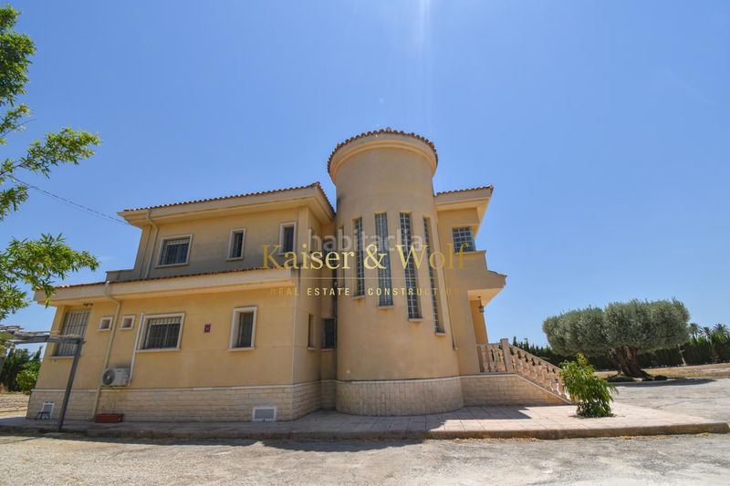 Foto a36fcea3-62ab-4279-bc0b-aee248f9f1b4. Casa amb calefacció piscina a Las Bayas Elche / Elx