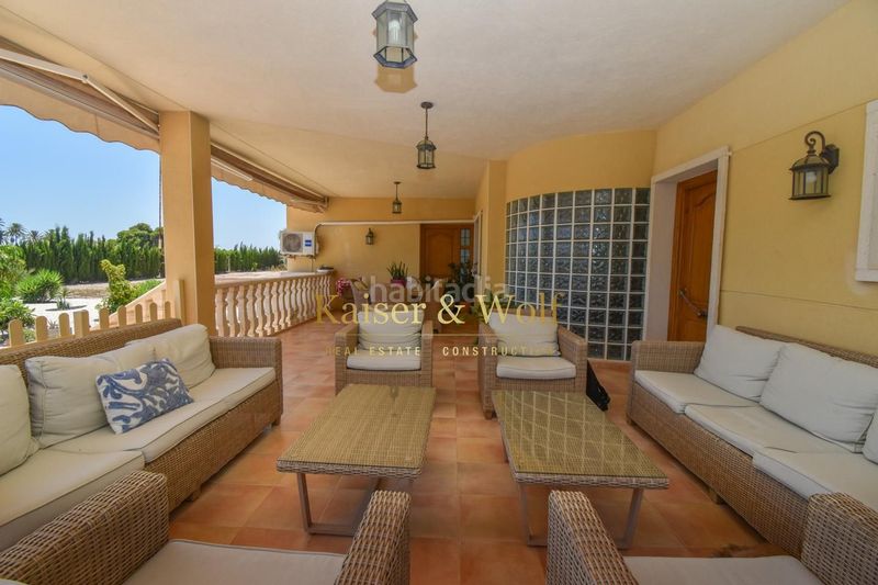 Foto b5a9f815-cdee-476b-a097-98c452038ecd. Casa amb calefacció piscina a Las Bayas Elche / Elx