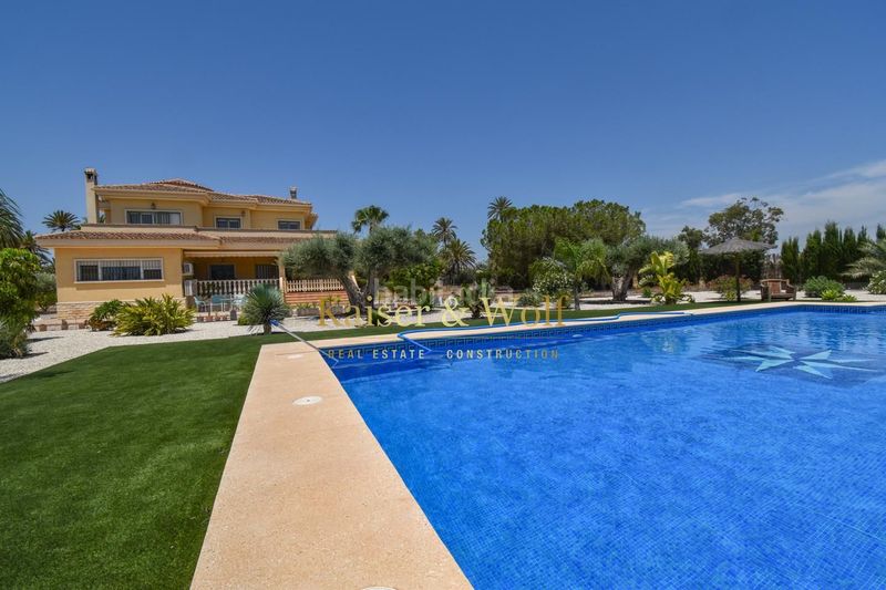 Foto c41dbd6e-6726-47df-b4f5-522b8d0f7004. Casa amb calefacció piscina a Las Bayas Elche / Elx