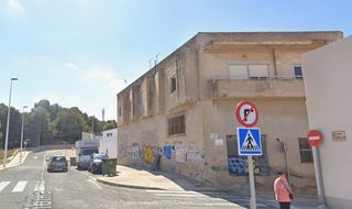 Gebäude in Calle soletat 74. Gran oportunidad de inversión en santa pola
