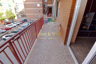 Pis  Calle gabriel miró. Amplio piso céntrico con ascensor y parking