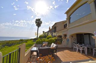 Maison  Avinguda d'escandinvia. Una vivienda exclusiva con terminaciones de lujo y materiales de